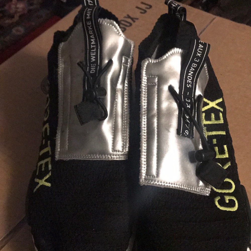 Sneakers NEW - Picture 2 of 4